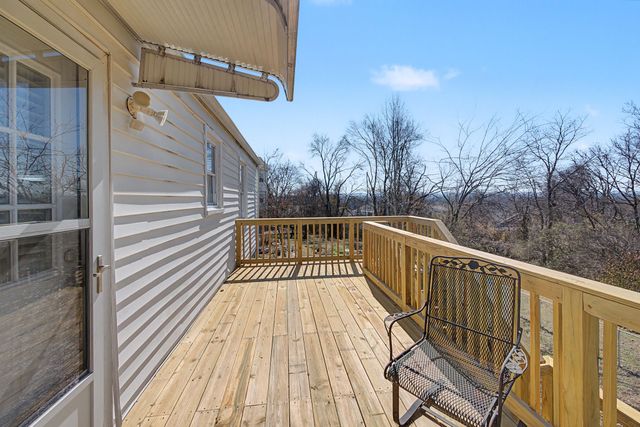 3827 Sentinel Dr, Nashville, TN 37209