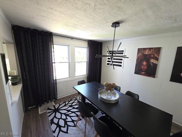 20632 Woodstock Avenue, Fairview Park, OH 44126