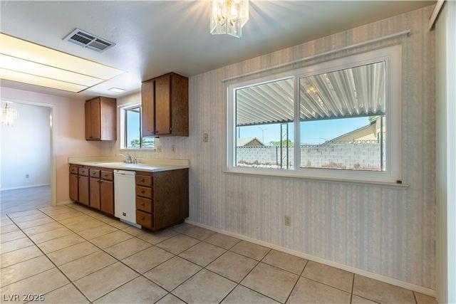 1848 Golden Shadow Drive, Henderson, NV 89002