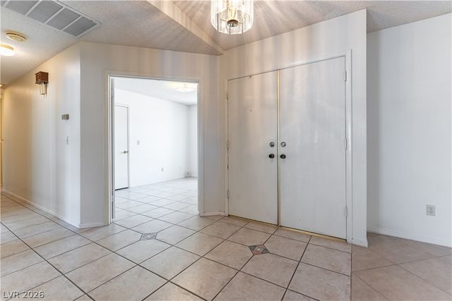 1848 Golden Shadow Drive, Henderson, NV 89002