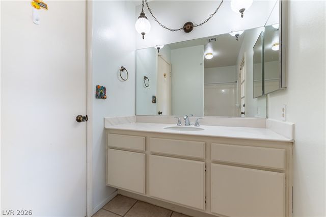 1848 Golden Shadow Drive, Henderson, NV 89002