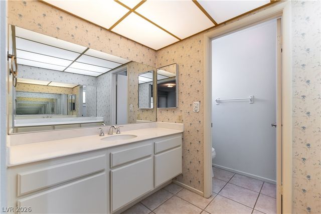 1848 Golden Shadow Drive, Henderson, NV 89002