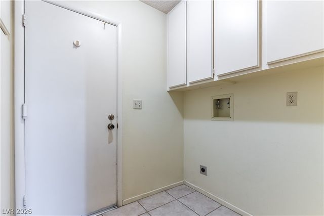 1848 Golden Shadow Drive, Henderson, NV 89002