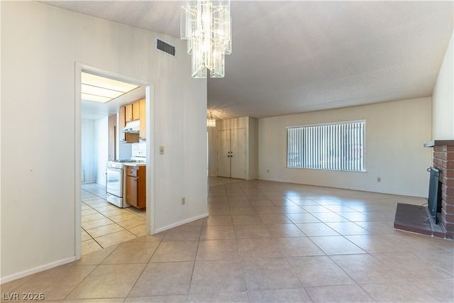 1848 Golden Shadow Drive, Henderson, NV 89002