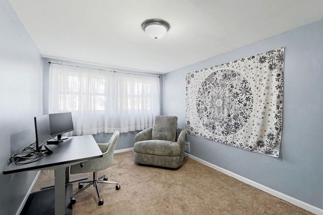 761 N Young St, Wichita, KS 67212