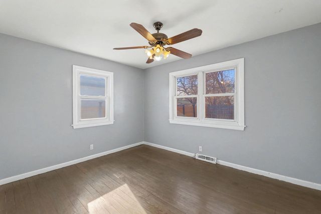 761 N Young St, Wichita, KS 67212