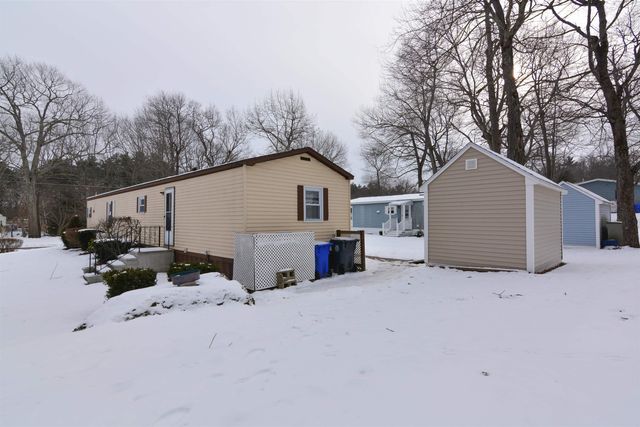 11 Amy Lane, Hampstead, NH 03841