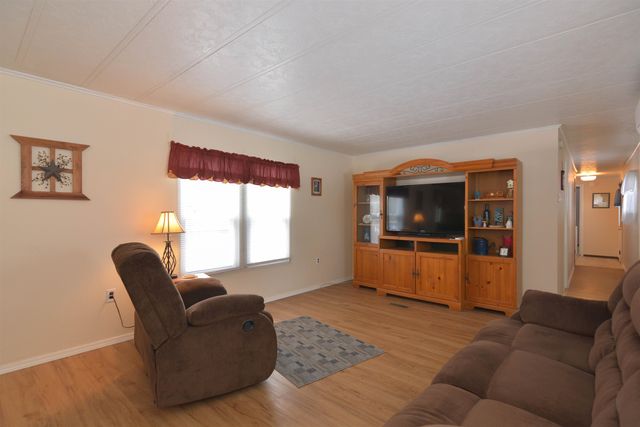 11 Amy Lane, Hampstead, NH 03841