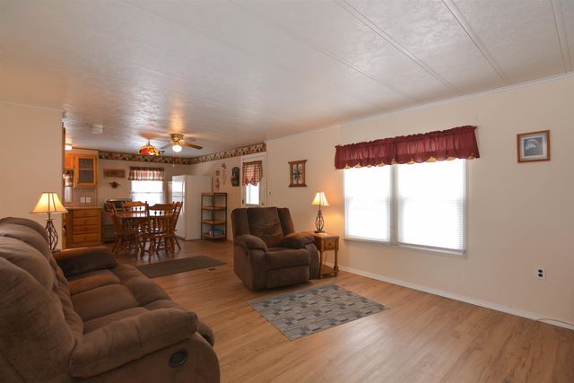 11 Amy Lane, Hampstead, NH 03841