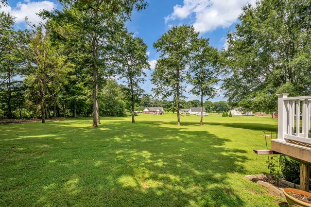 502 Bob Hollow Rd, Burns, TN 37029