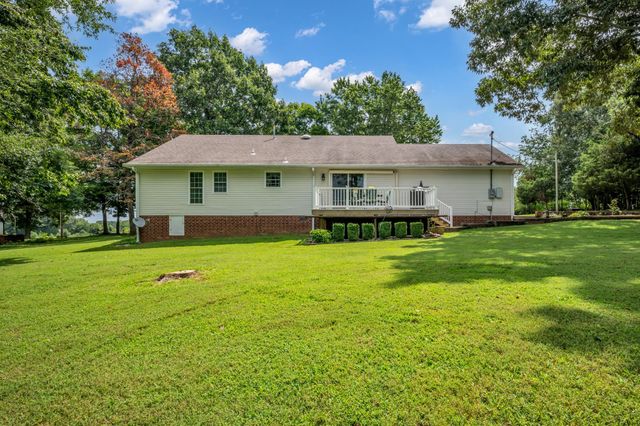 502 Bob Hollow Rd, Burns, TN 37029