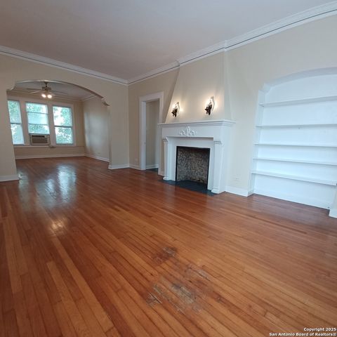 215 W Magnolia Ave Apt C, San Antonio, TX 78212