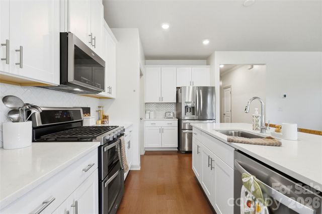 932 Rachel Anne Drive, Belmont, NC 28012