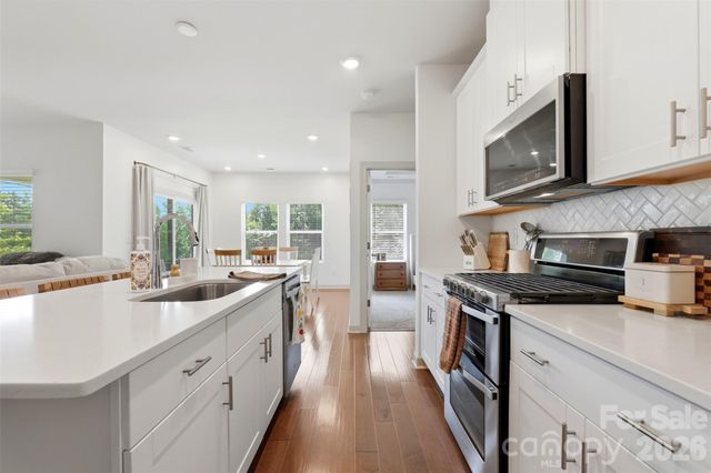 932 Rachel Anne Drive, Belmont, NC 28012