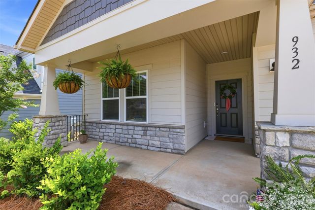932 Rachel Anne Drive, Belmont, NC 28012