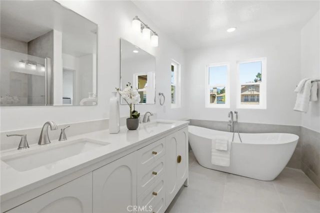 4 Via Jacinto, Rancho Santa Margarita, CA 92688
