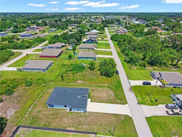 433 Rayford ST, Lehigh Acres, FL 33974