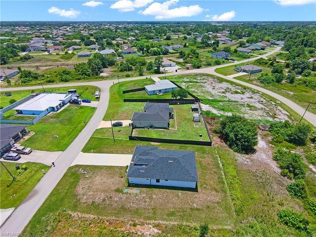 433 Rayford ST, Lehigh Acres, FL 33974