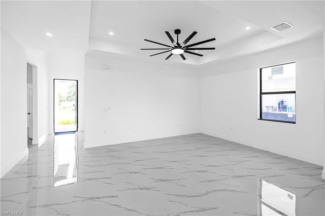 433 Rayford ST, Lehigh Acres, FL 33974