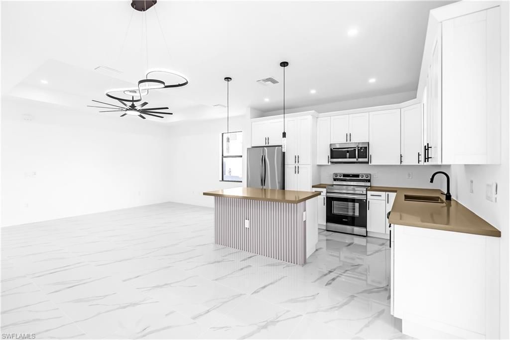433 Rayford ST, LEHIGH ACRES, FL 33974 — photo 5