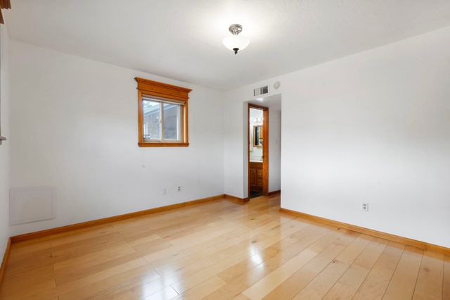 2404 Calle Loma Bonita, Santa Fe, NM 87507