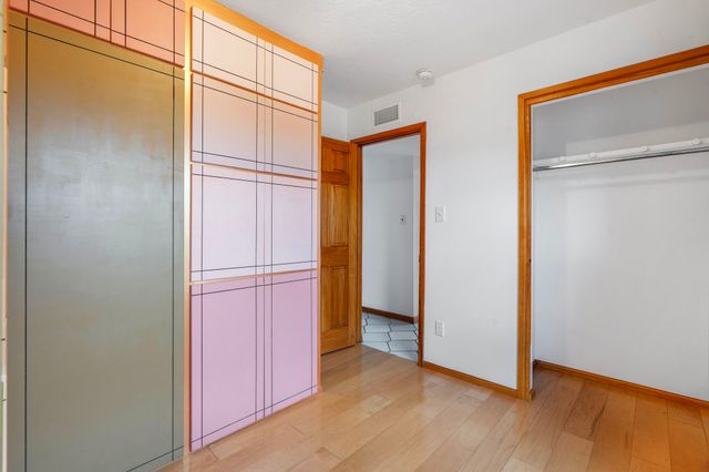 2404 Calle Loma Bonita, Santa Fe, NM 87507