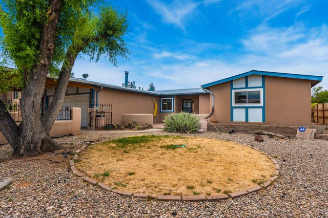 2404 Calle Loma Bonita, Santa Fe, NM 87507