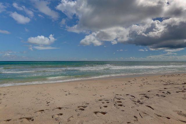 3150 N Highway A1a 902, Fort Pierce, FL 34949