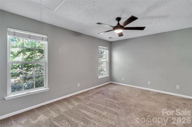 9423 Willow Tree Lane, Charlotte, NC 28277
