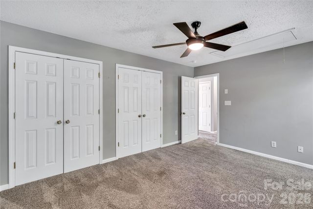 9423 Willow Tree Lane, Charlotte, NC 28277