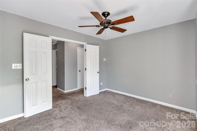 9423 Willow Tree Lane, Charlotte, NC 28277