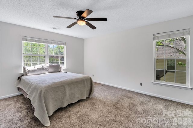 9423 Willow Tree Lane, Charlotte, NC 28277