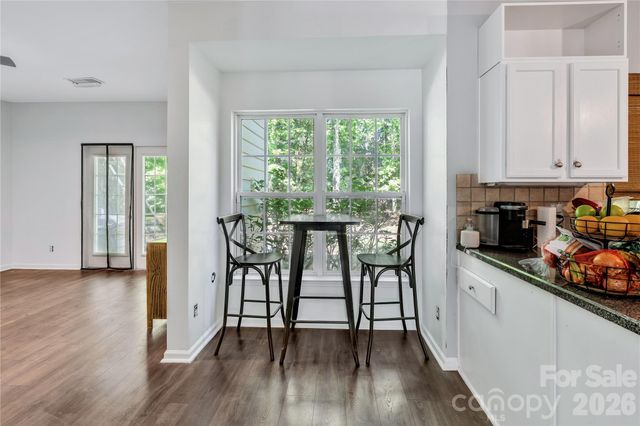 9423 Willow Tree Lane, Charlotte, NC 28277
