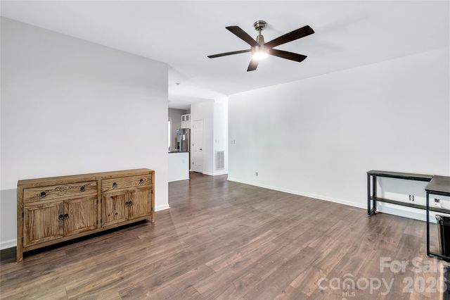 9423 Willow Tree Lane, Charlotte, NC 28277