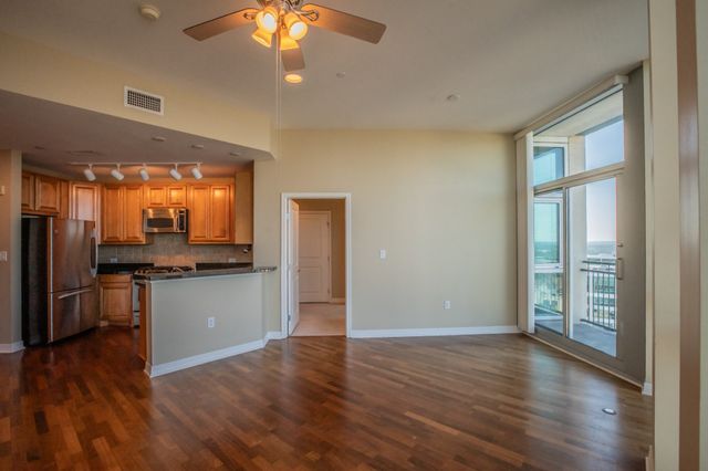 500 Throckmorton Street 2502, Fort Worth, TX 76102