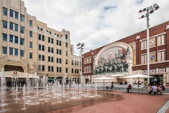 500 Throckmorton Street 2502, Fort Worth, TX 76102
