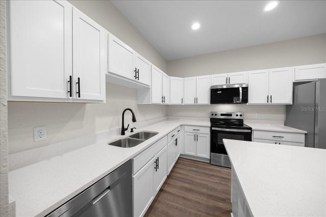5849 SE DREW ROAD 1 & 2, Belleview, FL 34420