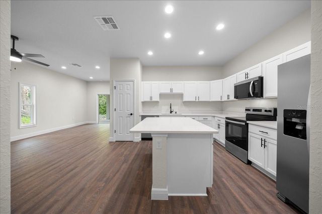 5849 SE DREW ROAD 1 & 2, Belleview, FL 34420