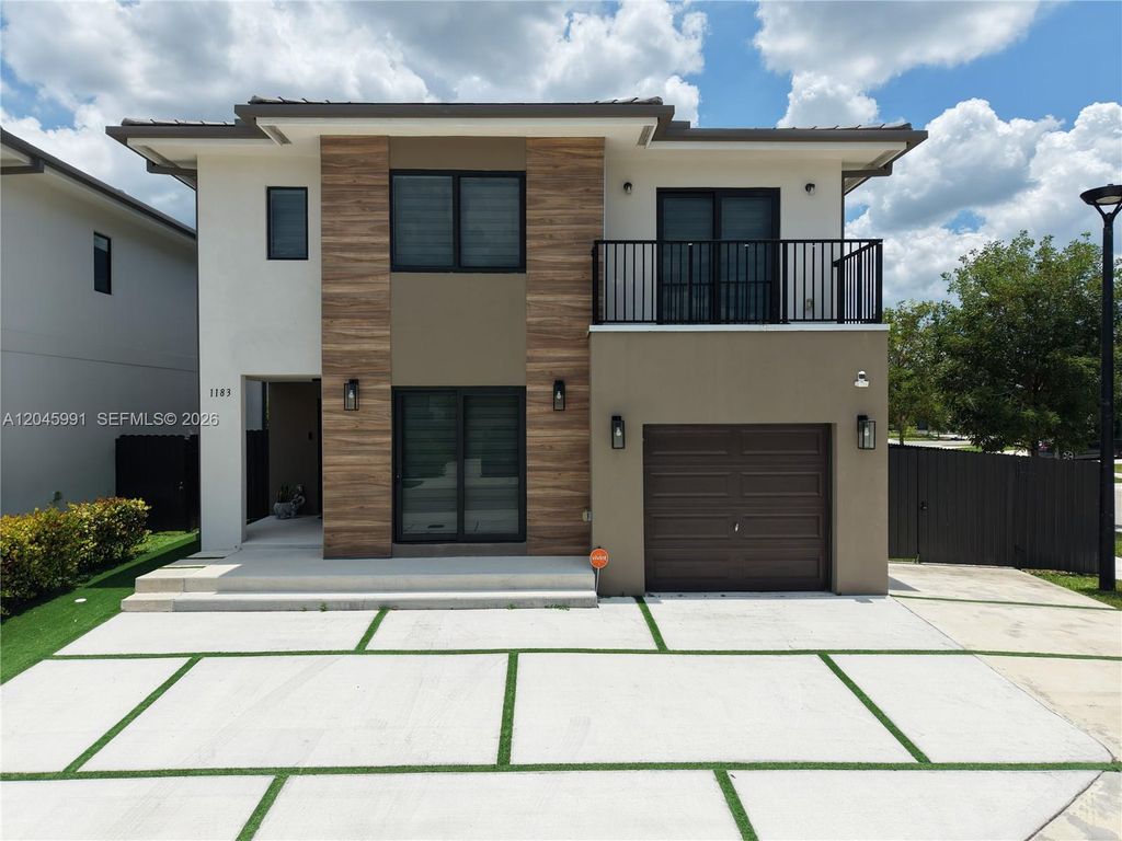 1183 NW 2nd St, Florida City, FL 33034