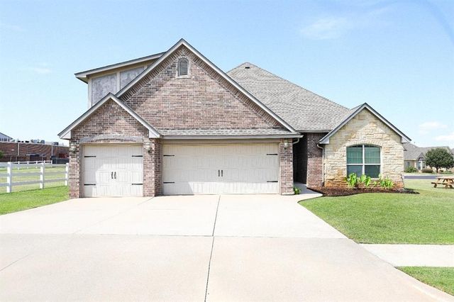 17225 Ridgewood Drive, Edmond, OK 73012