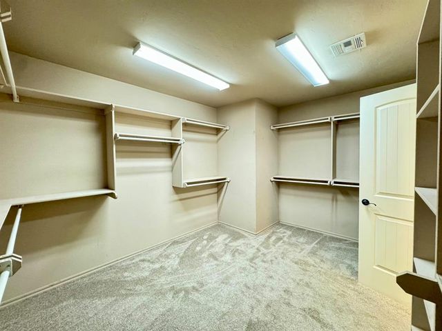 17225 Ridgewood Drive, Edmond, OK 73012