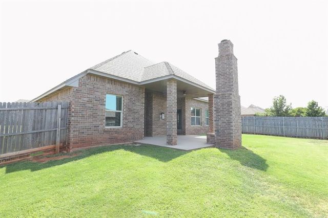 17225 Ridgewood Drive, Edmond, OK 73012