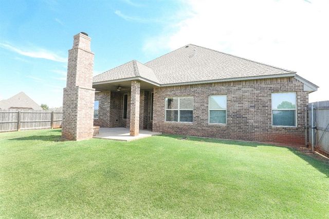 17225 Ridgewood Drive, Edmond, OK 73012