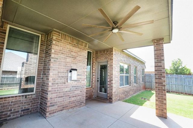 17225 Ridgewood Drive, Edmond, OK 73012