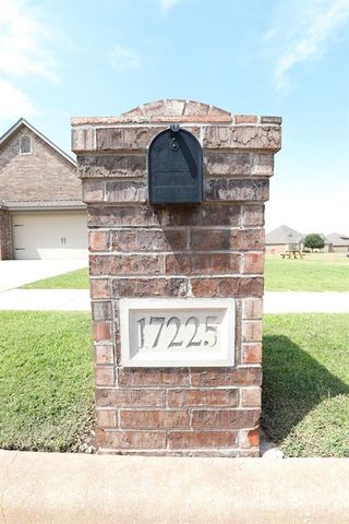 17225 Ridgewood Drive, Edmond, OK 73012