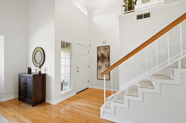 3971 Woodpointe Cir, Sacramento, CA 95821