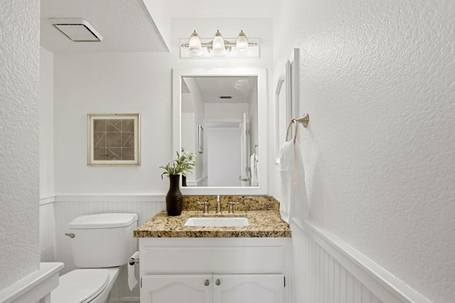 3971 Woodpointe Cir, Sacramento, CA 95821