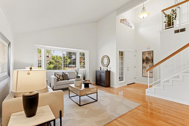 3971 Woodpointe Cir, Sacramento, CA 95821