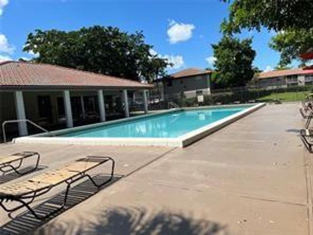 8850 Royal Palm Boulevard 203, Coral Springs, FL 33065