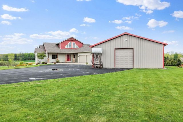7074 FAIRVIEW ROAD, Denmark, WI 54208